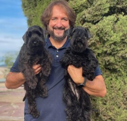 Ch Europa & Vice Jr WW One Love de Can Rayo (18m) Ch. Europa Jr Derek Bell de Can Rayo (4m) en Italia (2021)
